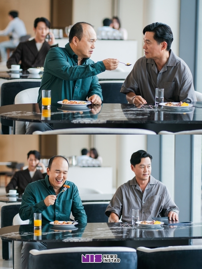 SBS ‘키스는 괜히 해서!’ 이서진X김광규, 서로 사랑하는 사이?! ‘설정 과몰입 폭소’